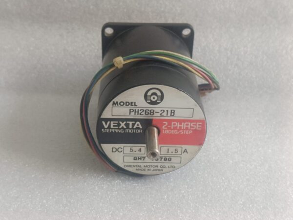 ORIENTAL MOTOR VEXTA PH268-21B STEPPING MOTOR
