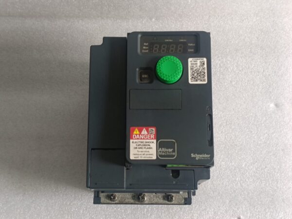 SCHNEIDER ELECTRIC ALTIVAR 320 ATV320U07N4C VERIABLE SPEED DRIVE 0.75KW-1HP