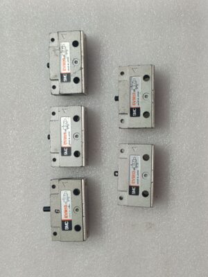 SMC EVM13 MECHANICAL OPERATED VALVE